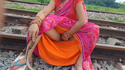 VS--DesiVillagebhabhiFieldFuckingwithLoverBoyOutdoorvideofeatLalitaSinghJunglePickUpPartyGirlfriendKissingHDPornxHamster-103.png